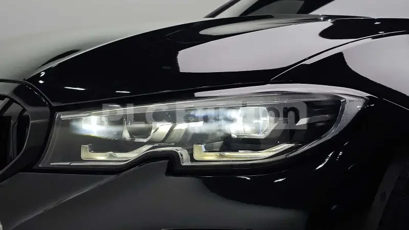 BMW 330 HEAD-UP* NIGHT VISION* АЛКАНТАРА* ПАНОРАМА* , снимка 5 - Автомобили и джипове - 55000549