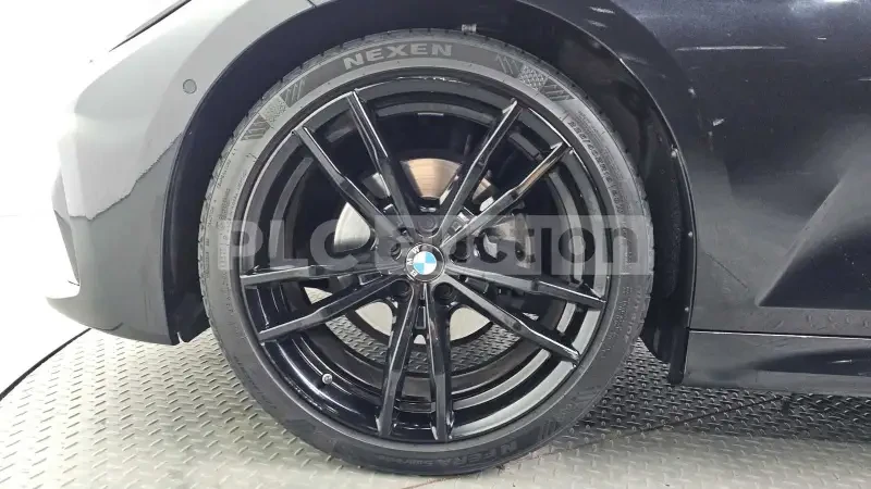 BMW 330 HEAD-UP* NIGHT VISION* АЛКАНТАРА* ПАНОРАМА* , снимка 6 - Автомобили и джипове - 55000549