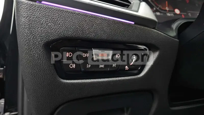 BMW 330 HEAD-UP* NIGHT VISION* АЛКАНТАРА* ПАНОРАМА* , снимка 10 - Автомобили и джипове - 55000549