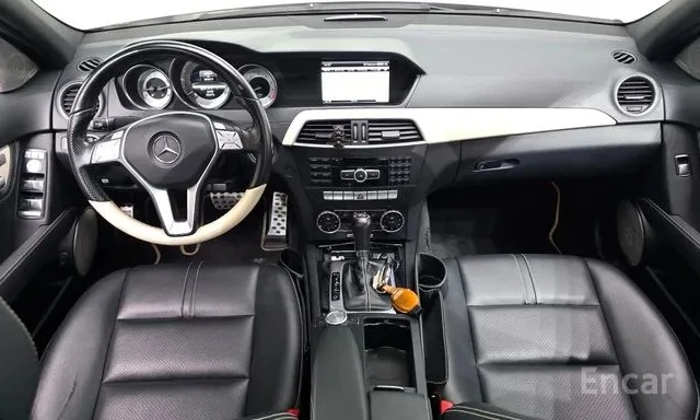 Mercedes-Benz C 200 * АВТОКРЕДИТ БЕЗ ПЪРВОНАЧАЛНА ВНОСКА, снимка 5 - Автомобили и джипове - 55473212