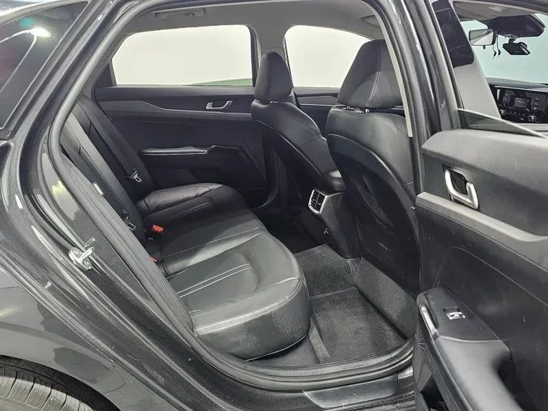 Kia K5, снимка 11 - Автомобили и джипове - 56740200