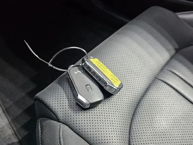 Kia K5, снимка 14 - Автомобили и джипове - 56740200