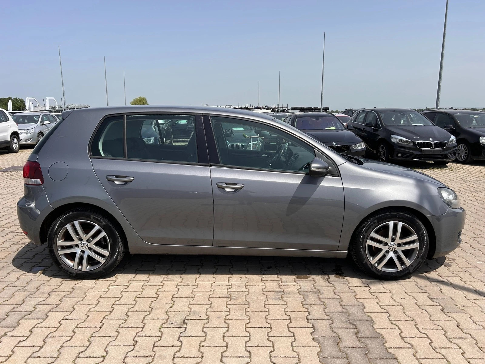 VW Golf 1.6TDI EURO 5 ЛИЗИНГ - изображение 5