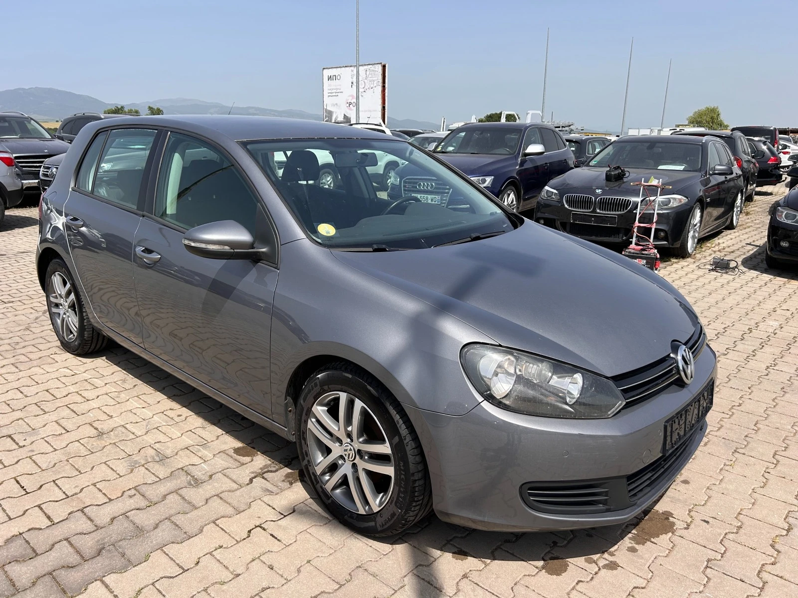 VW Golf 1.6TDI EURO 5 ЛИЗИНГ - изображение 4