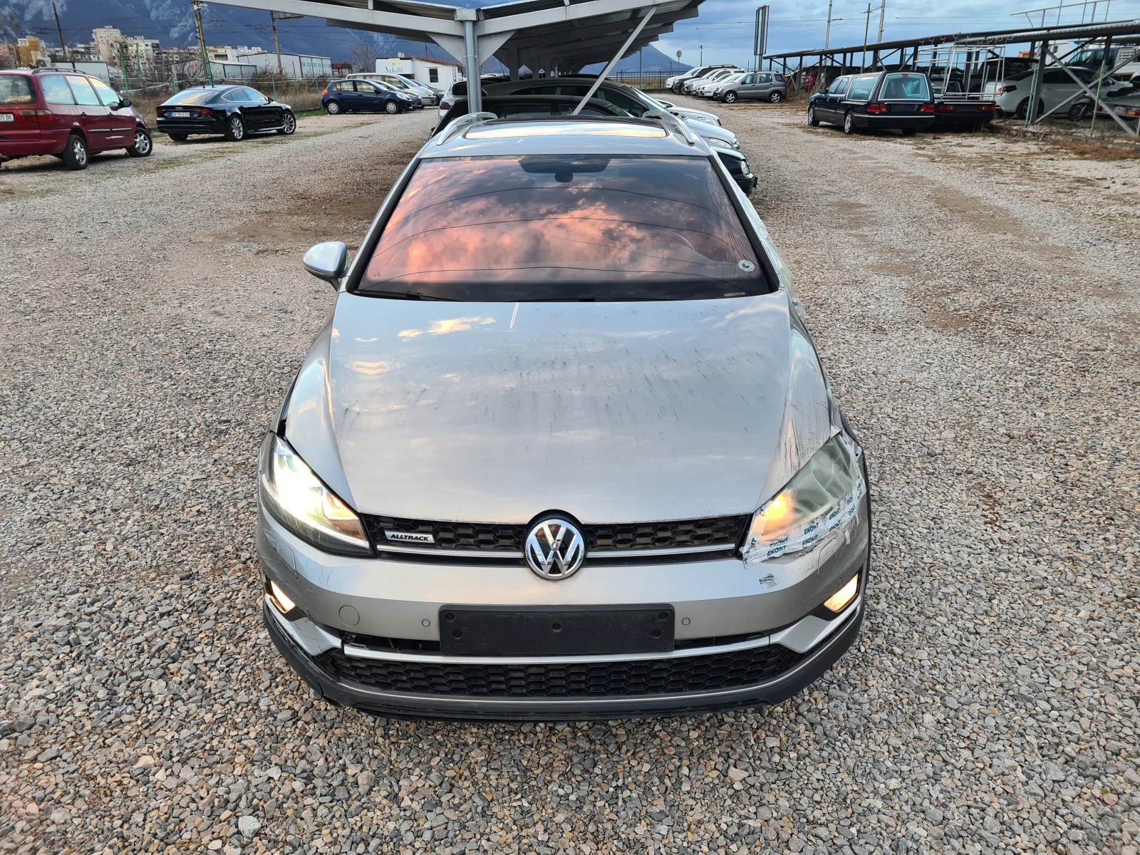 VW Golf 1.6TDI 110kc Feislift.4х4.157000хил - изображение 2