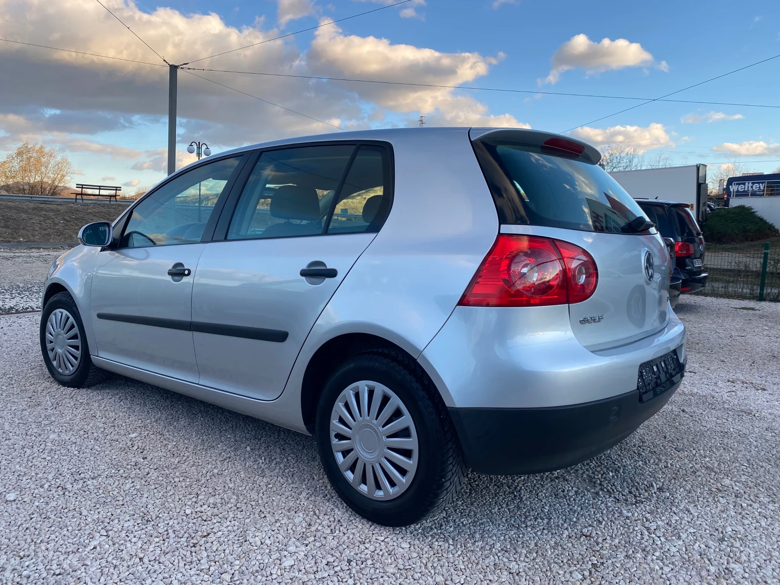 VW Golf 1.9TDi, 105кс, КЛИМАТРОНИК, ПОДГР, ТЕМПОМАТ,  - изображение 5