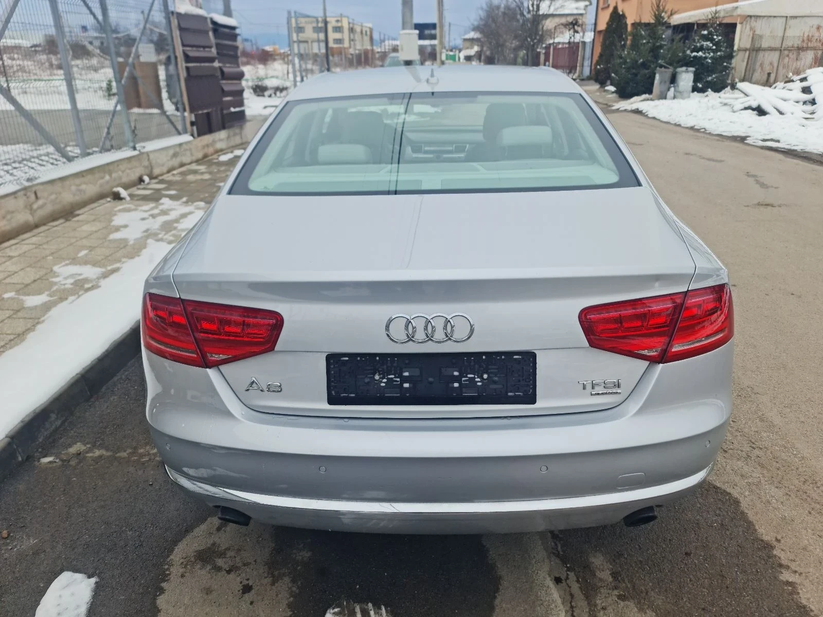 Audi A8 4.0TFSI Бензинов - изображение 4