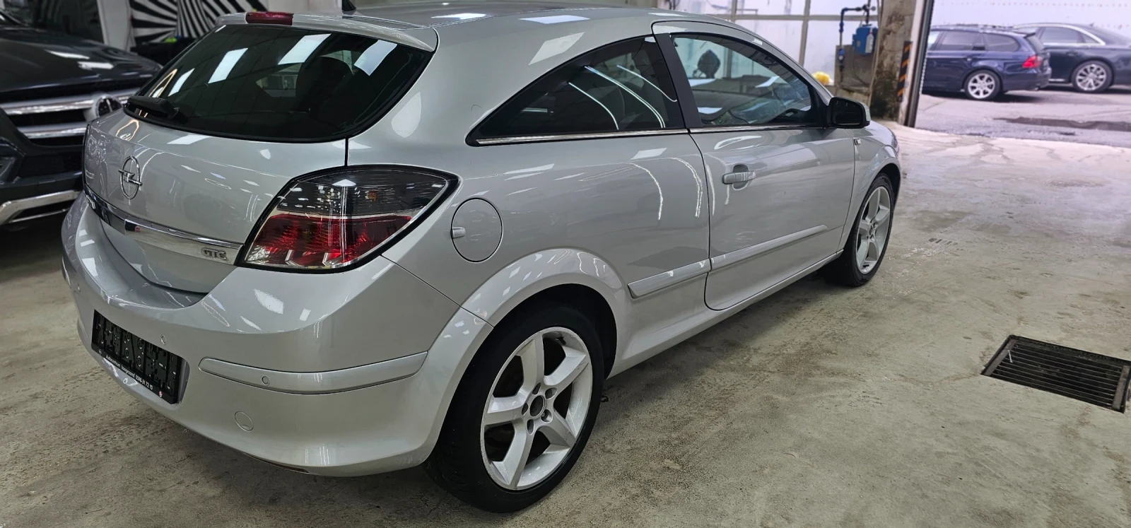 Opel Astra 1.6 GTC ТОП avtomat Холандия лизинг  - изображение 4