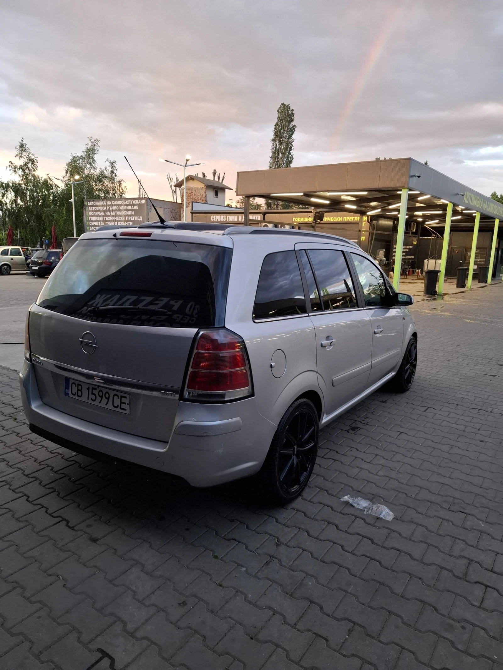 Opel Zafira 1.9 TDCI - изображение 6