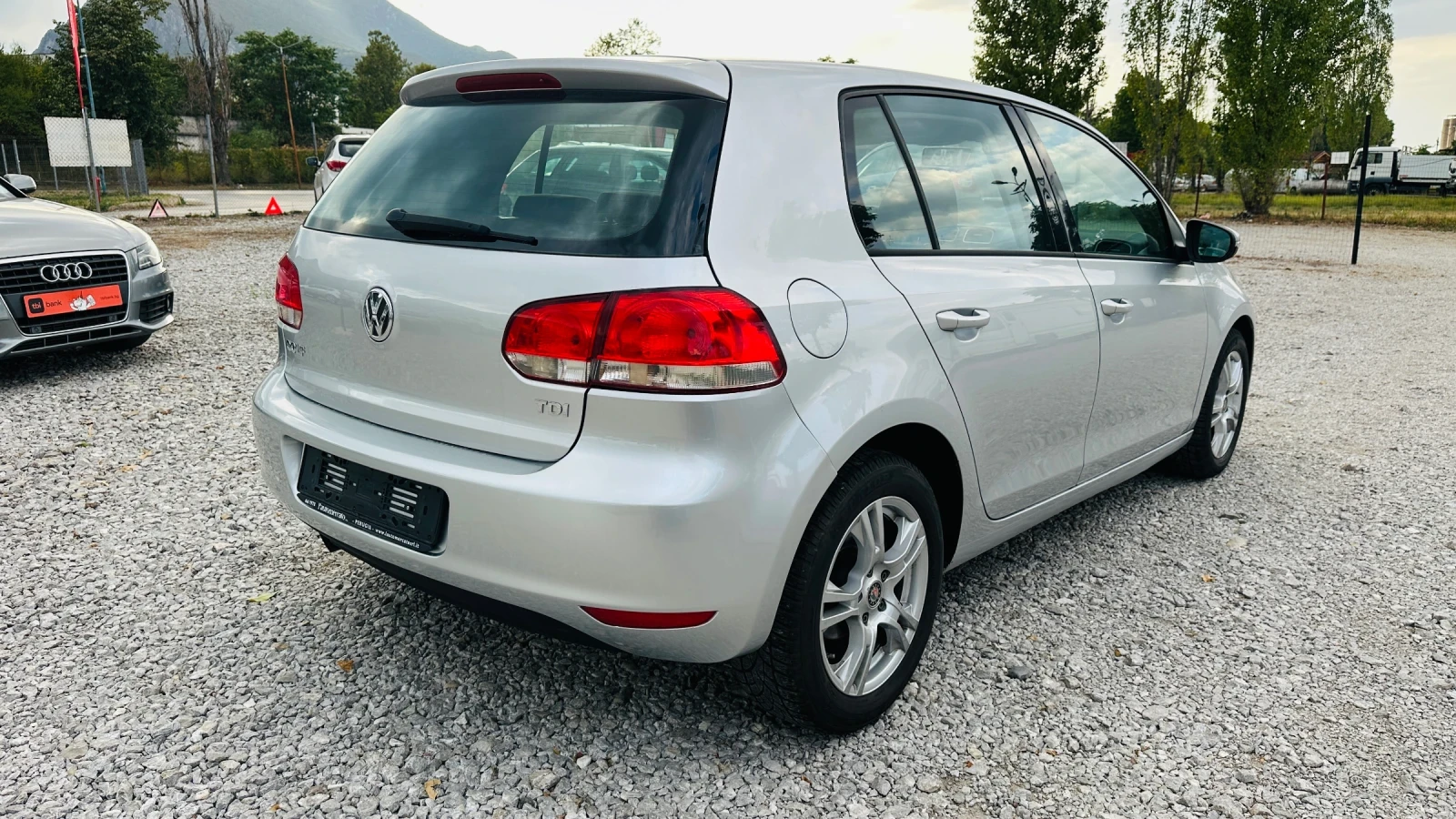 VW Golf 6 1.6tdi-нави-Италия - изображение 4