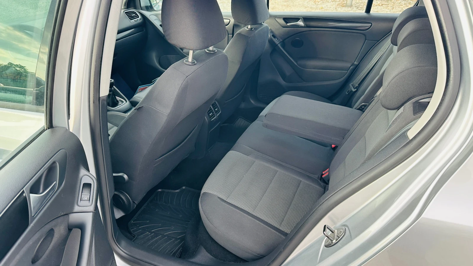 VW Golf 6 1.6tdi-нави-Италия - изображение 10