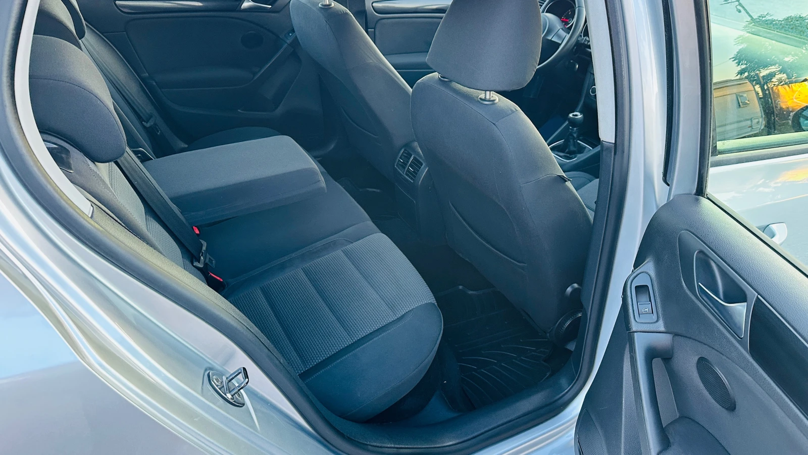 VW Golf 6 1.6tdi-нави-Италия - изображение 10