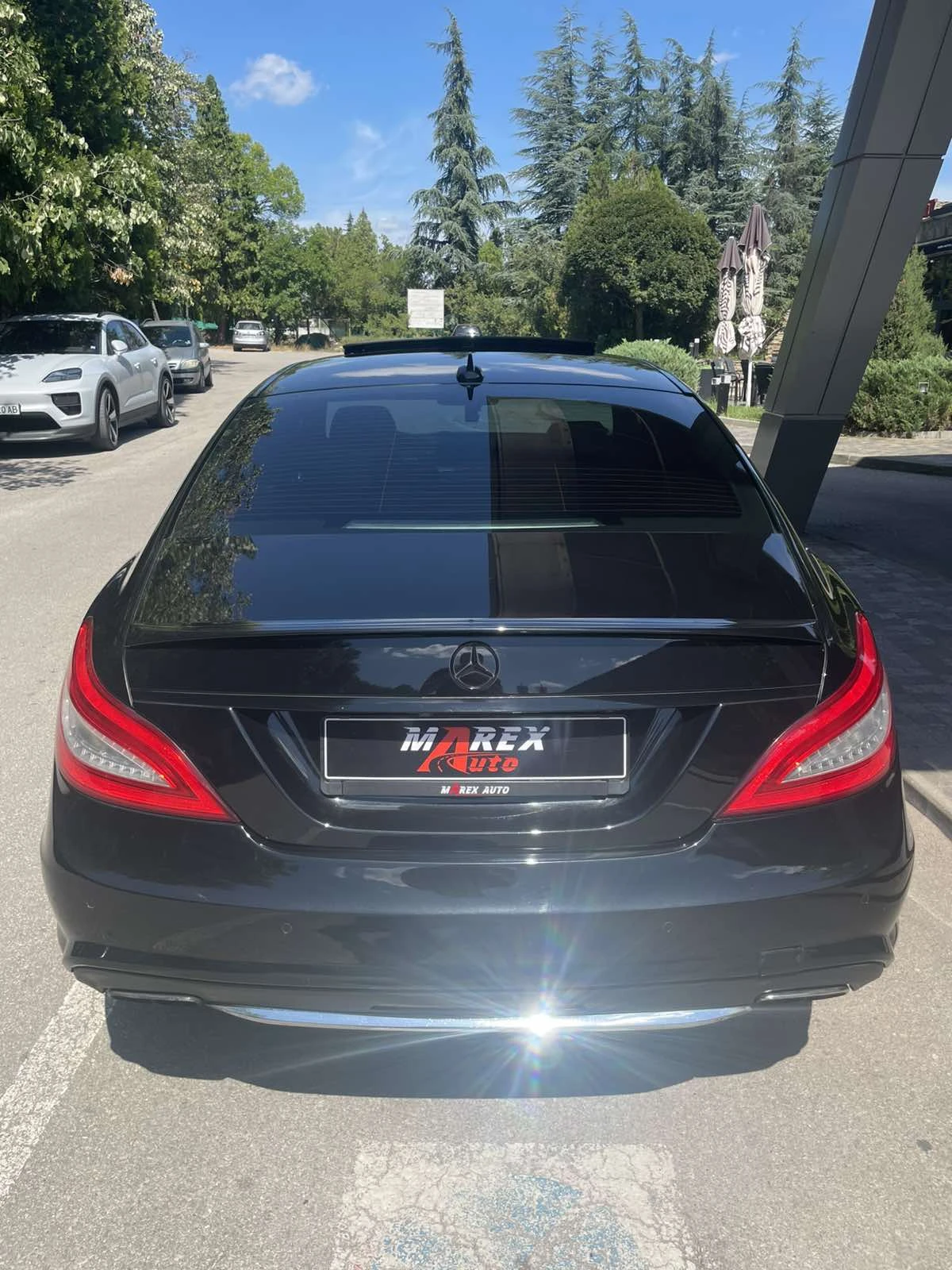 Mercedes-Benz CLS 350 AMG * 4MATIC * DISTRONIC * LED * TOP  - изображение 4