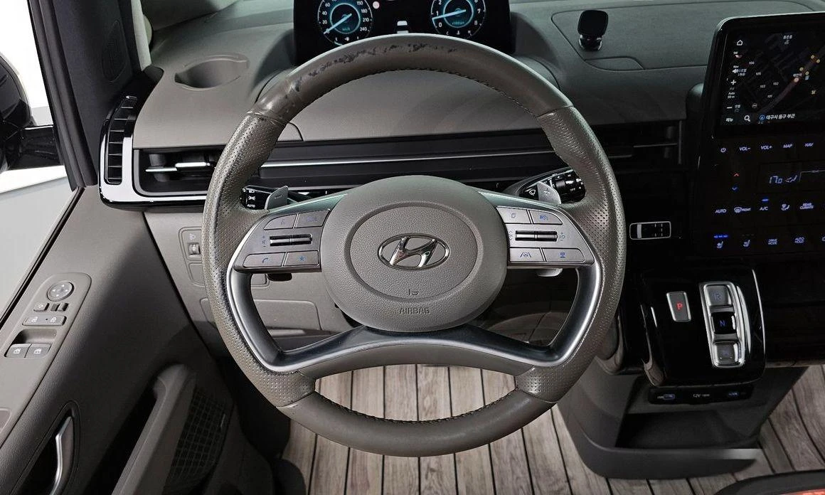 Hyundai Staria L3.5 Lounge 7-Seater Inspiration | Mobile.bg   13