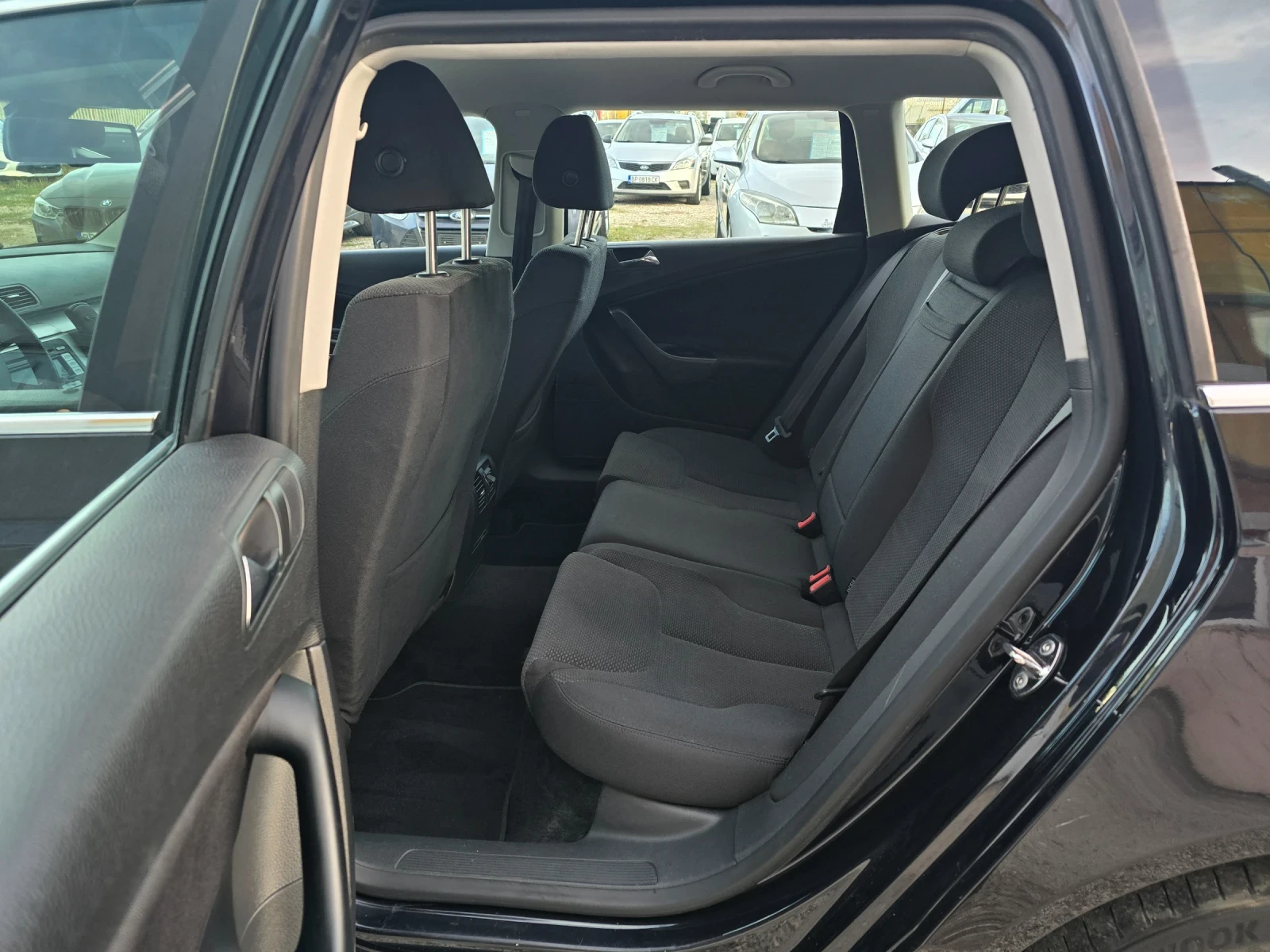 VW Passat 2.0 TDI 140 COMMON RAIL ITALY | Mobile.bg   11