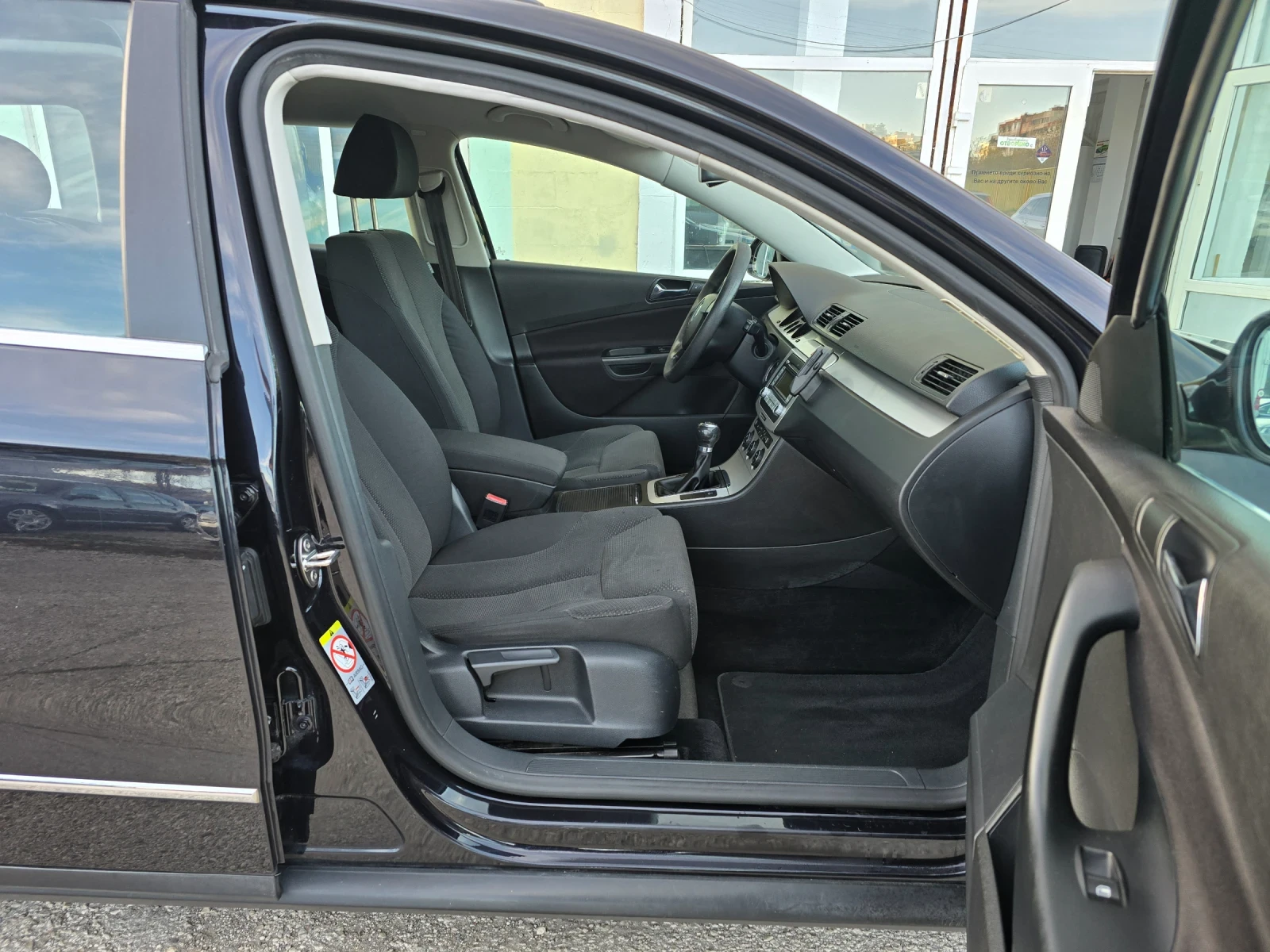 VW Passat 2.0 TDI 140 COMMON RAIL ITALY | Mobile.bg   14