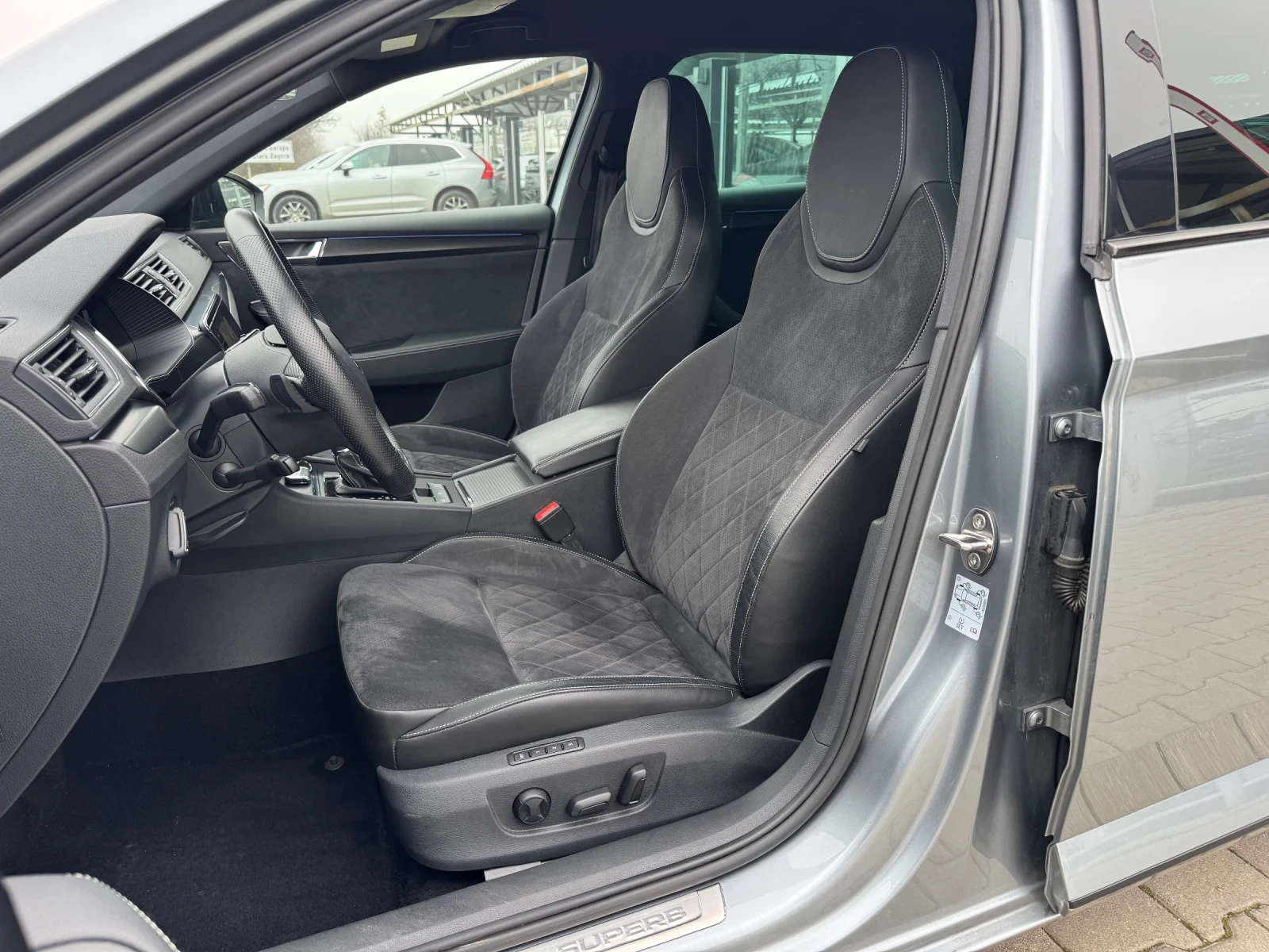 Skoda Superb 2.0TDI#SPORTLINE#ALCANTARA#DISTRONIC#��������� | Mobile.bg � ����������� 11