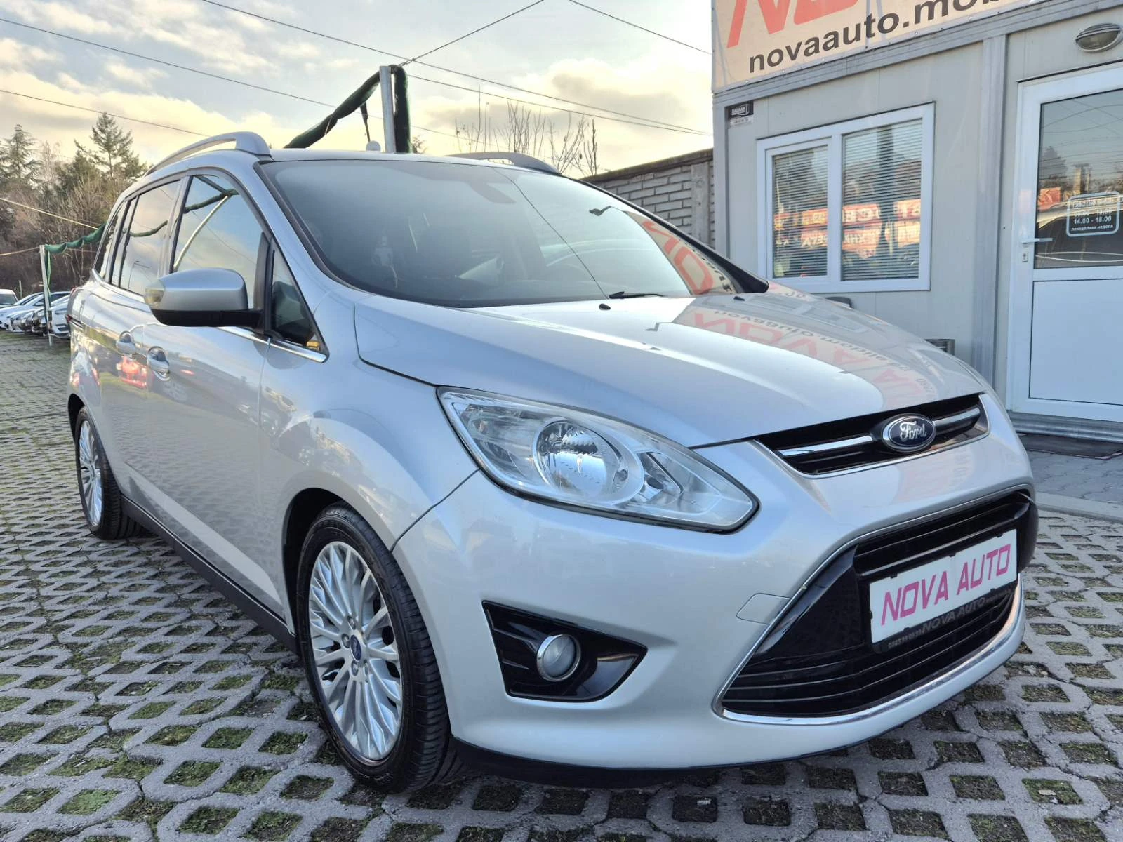 Ford C-max GRAND-1.6D-7 МЕСТА-ПАНОРАМА-TITANIUM - изображение 5