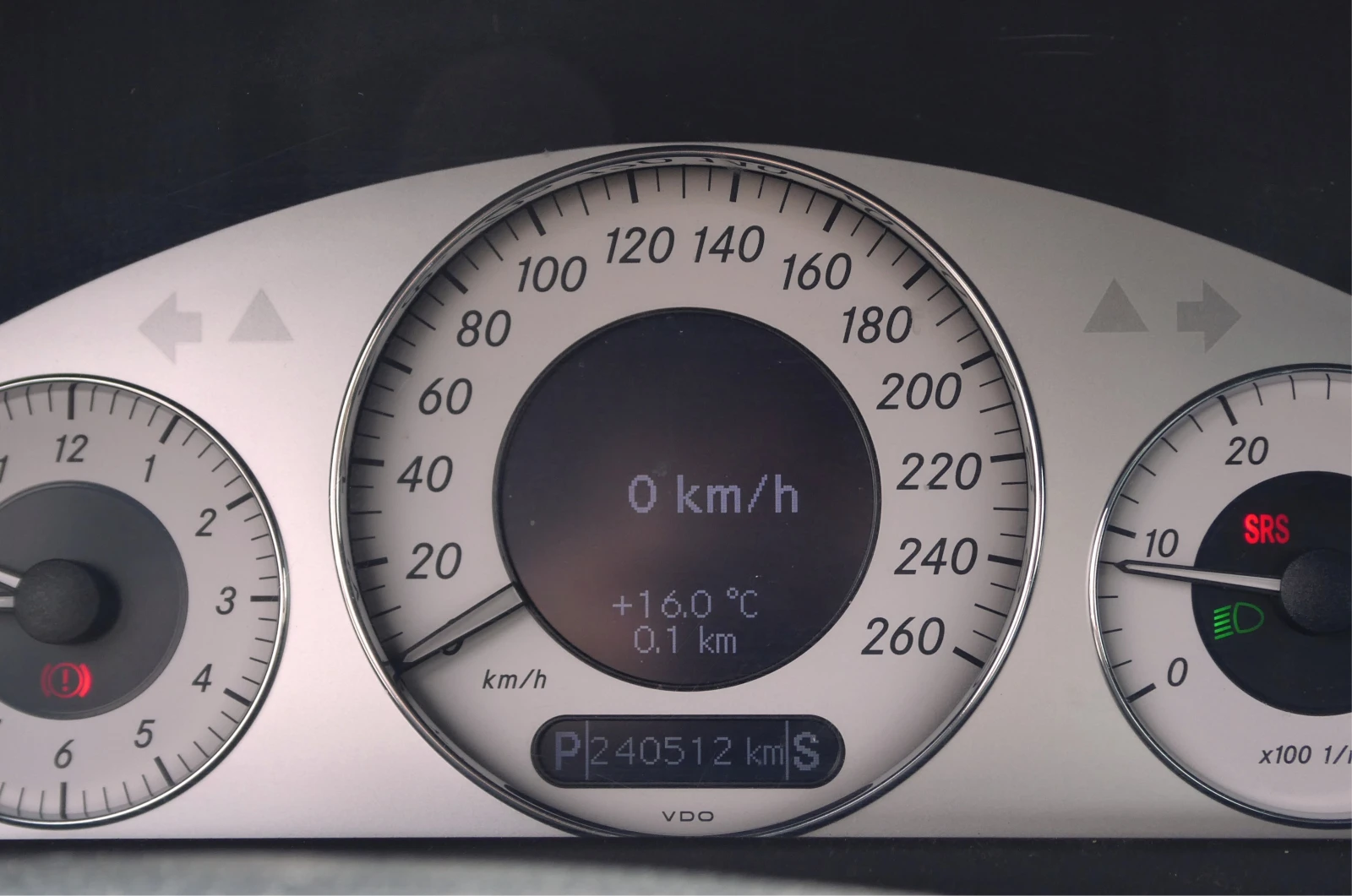 Mercedes-Benz CLK 220CDI, снимка 7 - Автомобили и джипове - 53929733