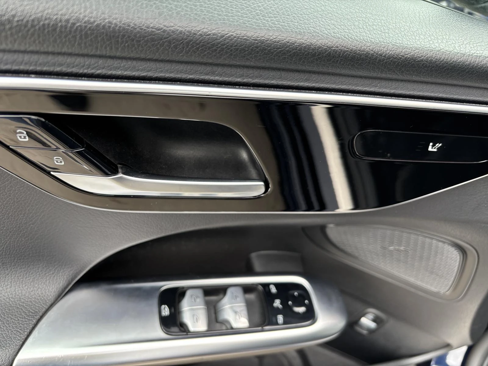 Mercedes-Benz C 220 C220d 4matic, снимка 15 - Автомобили и джипове - 54067786