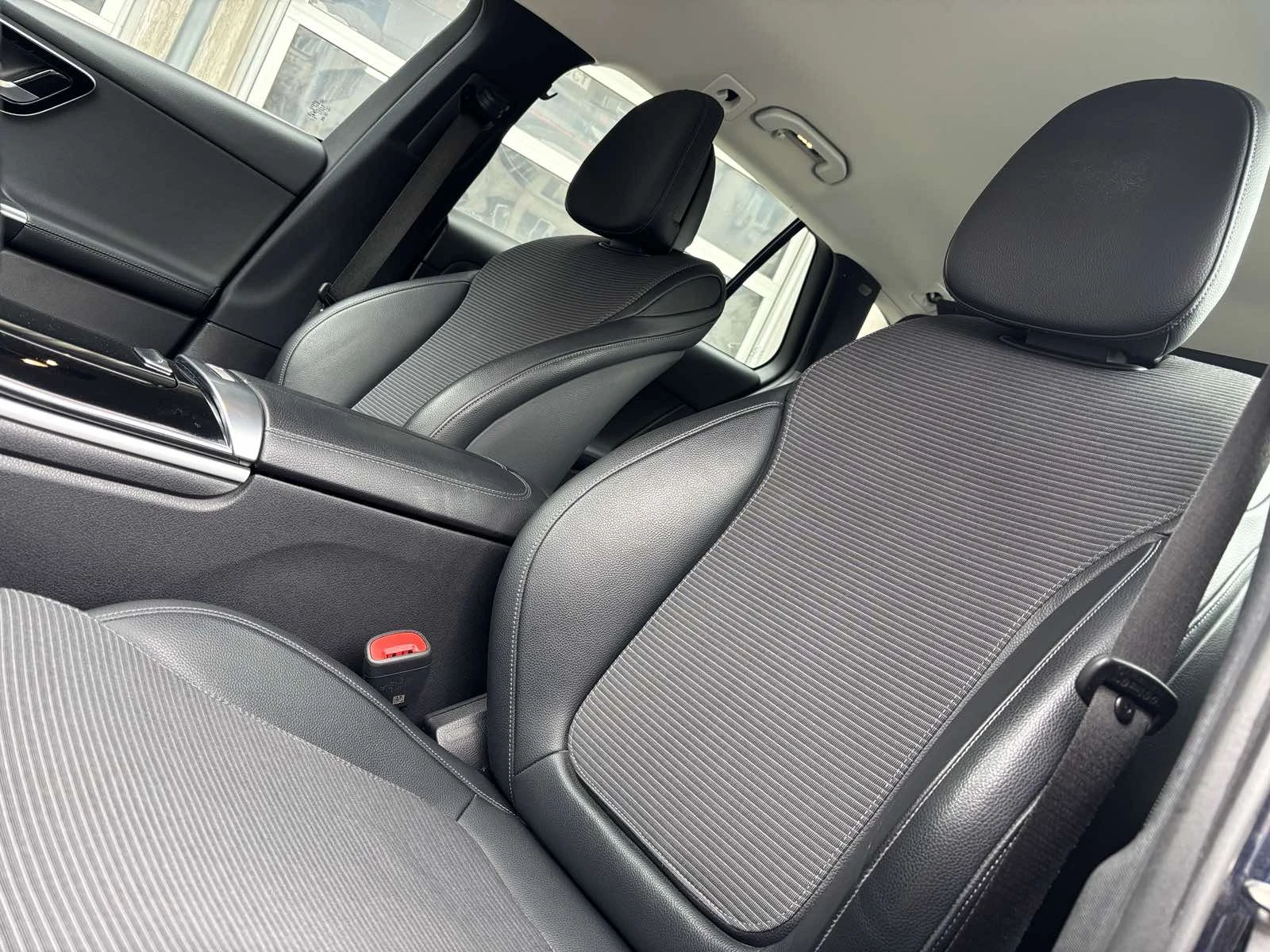 Mercedes-Benz C 220 C220d 4matic, снимка 13 - Автомобили и джипове - 54067786