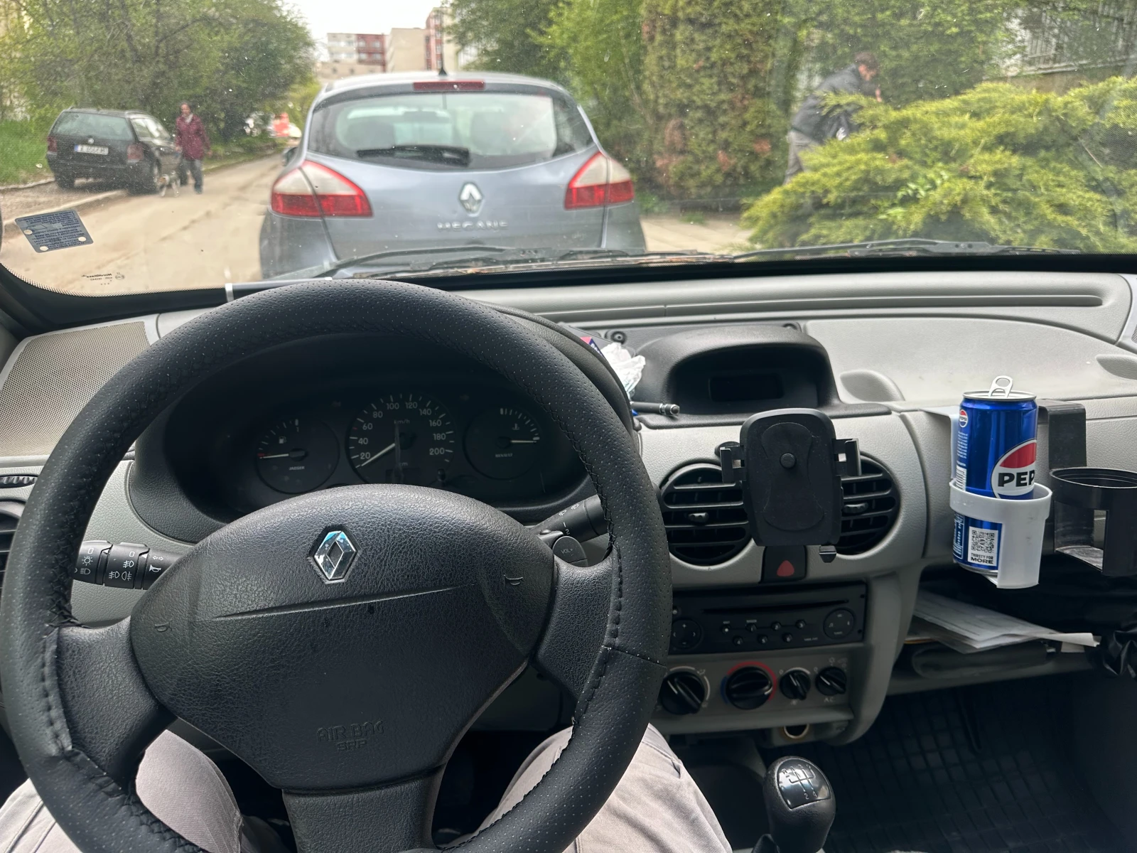 Renault Kangoo, снимка 5 - Автомобили и джипове - 54284900