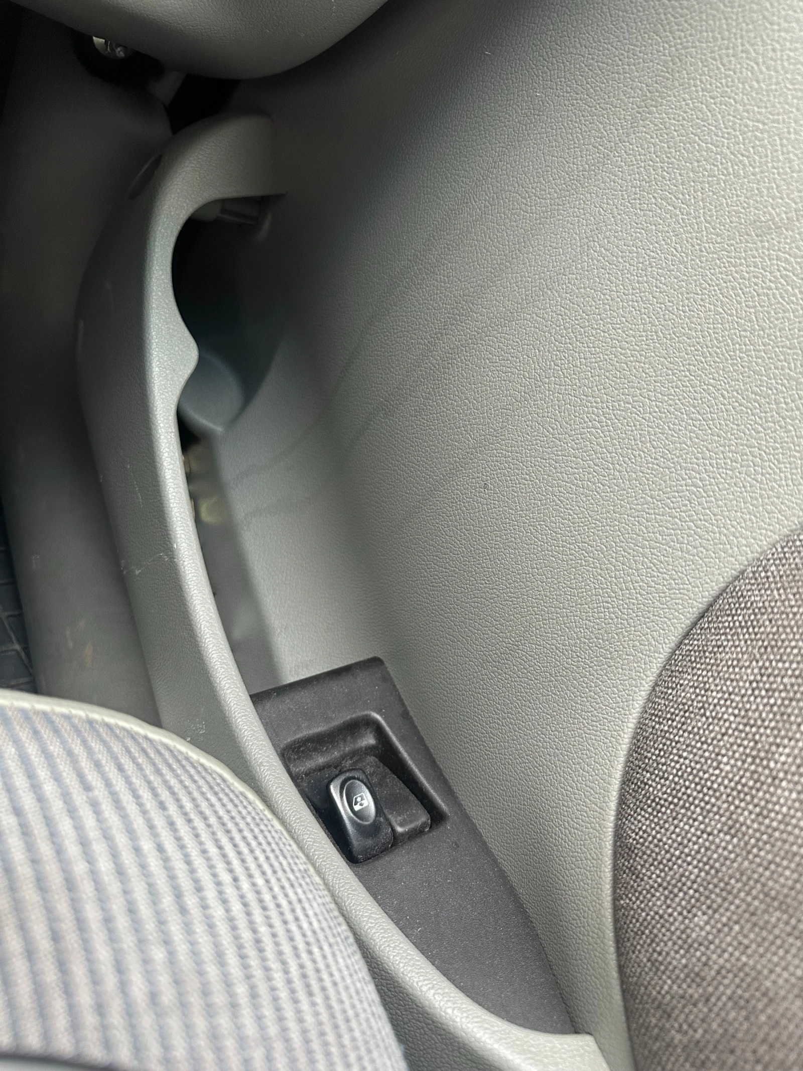 Renault Kangoo, снимка 16 - Автомобили и джипове - 54284900