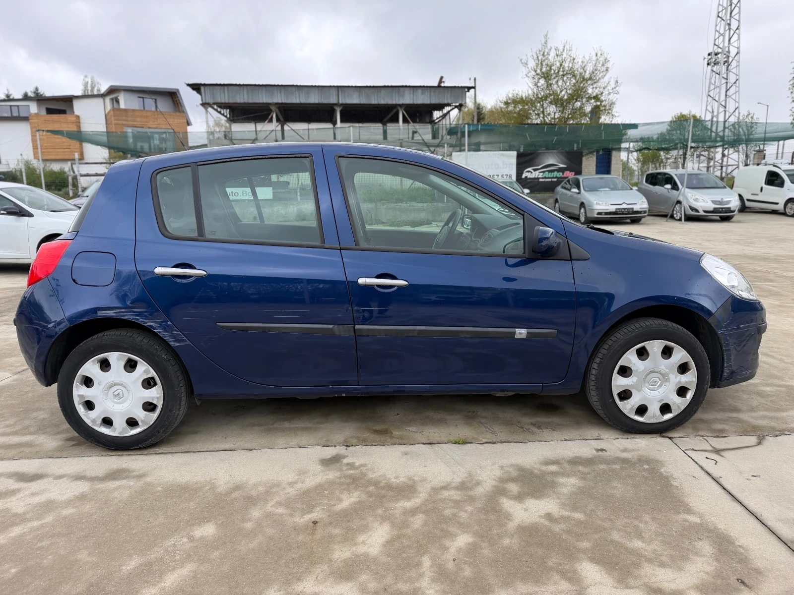 Renault Clio 1.2Benzin/144000km, снимка 4 - Автомобили и джипове - 54366247