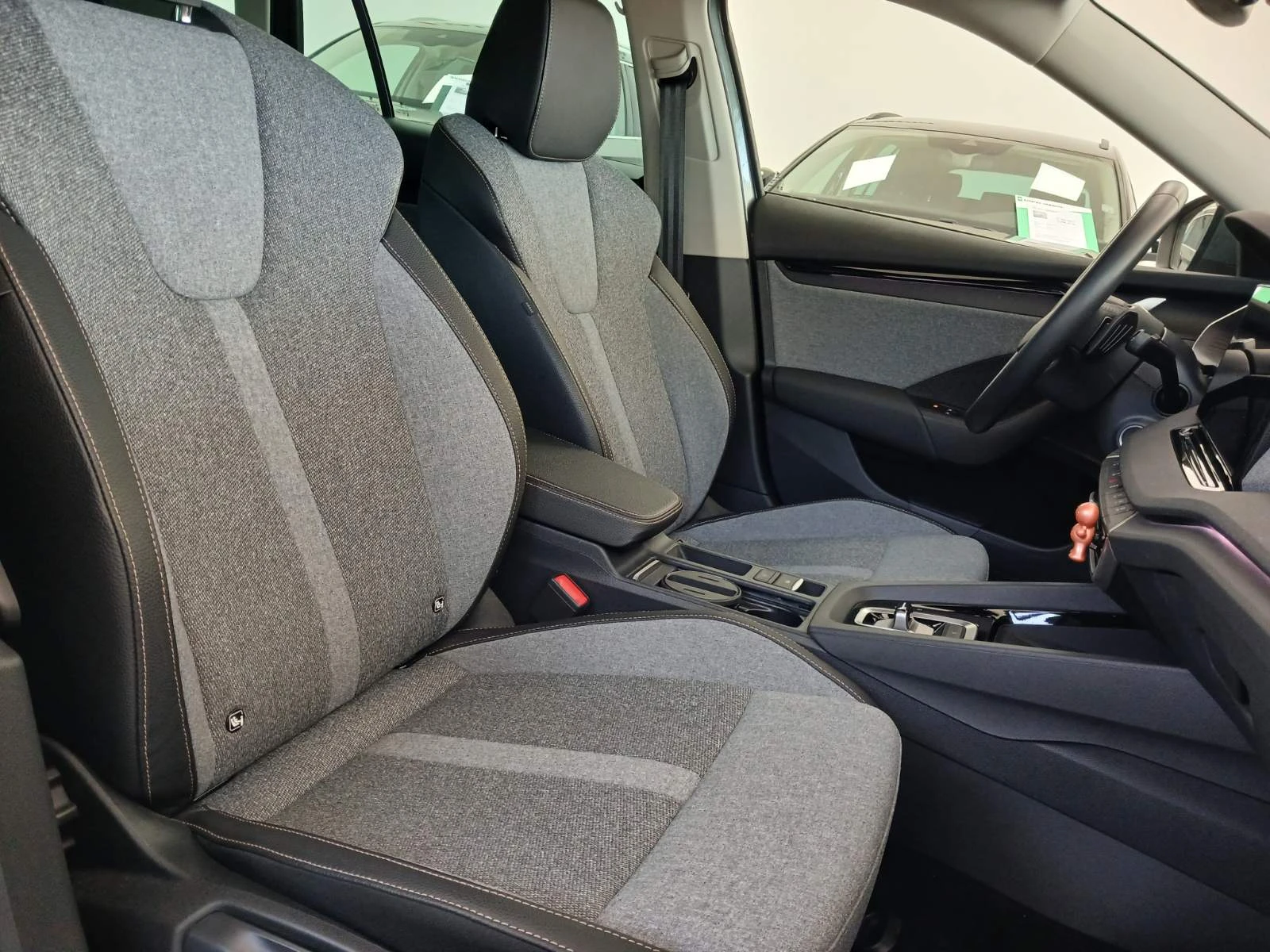 Skoda Octavia Selection 2, 0 TDI/150 �.�./7DSG | Mobile.bg � ����������� 11
