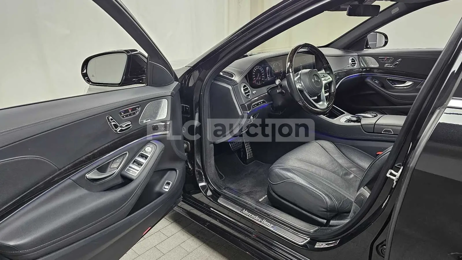 Mercedes-Benz S 350 BURMESTER/МАСАЖИ/ОБДУХВАНЕ/ПАНОРАМА/360, снимка 6 - Автомобили и джипове - 54567556
