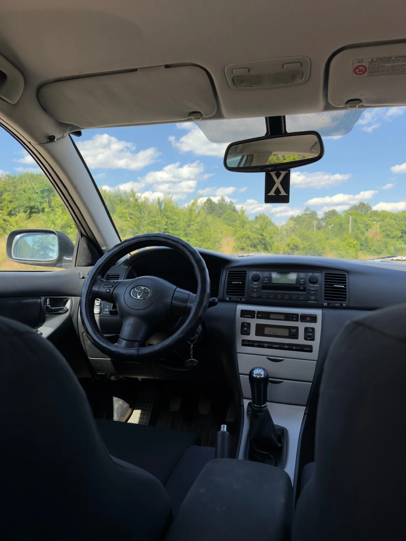 Toyota Corolla 1.6 VVT-i, снимка 6 - Автомобили и джипове - 55508587