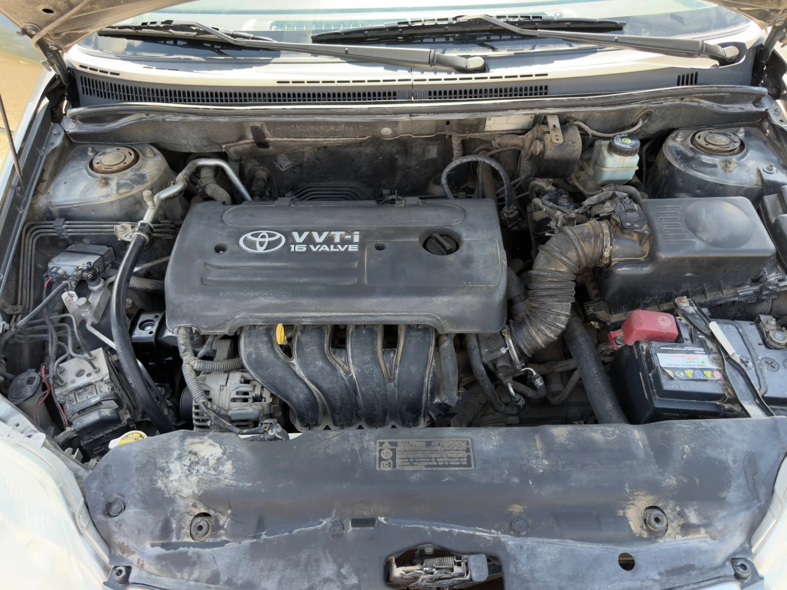 Toyota Corolla 1.6 VVT-i, снимка 12 - Автомобили и джипове - 55508587