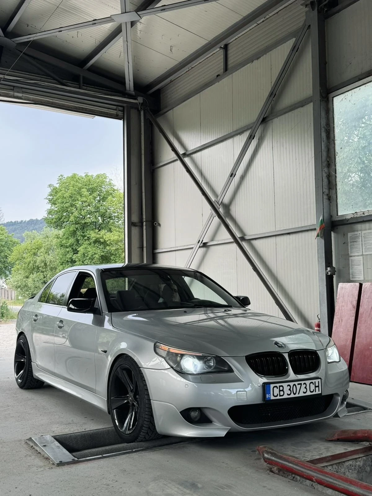 BMW 530, снимка 3 - Автомобили и джипове - 55632747