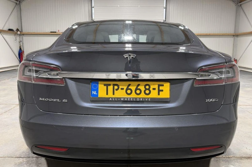 Tesla Model S S100D с Гаранция, снимка 12 - Автомобили и джипове - 56132296