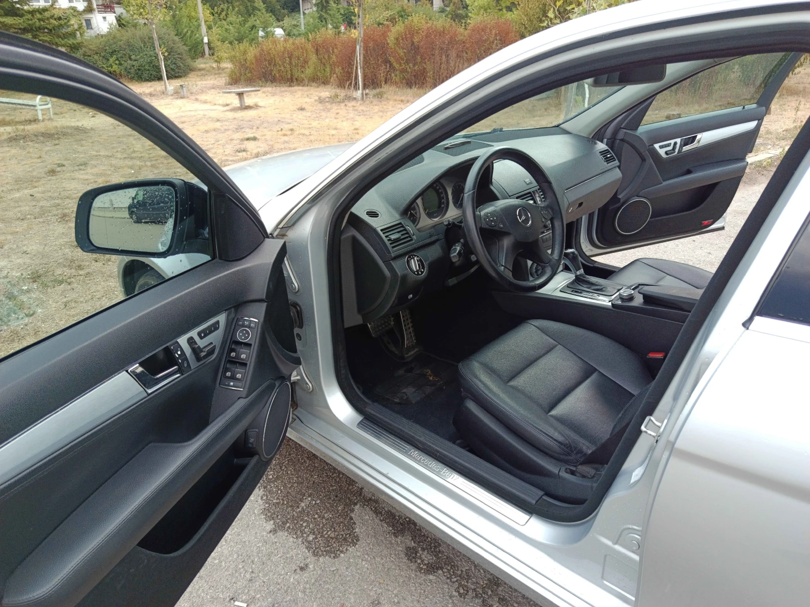 Mercedes-Benz C 350 w204, снимка 7 - Автомобили и джипове - 56172115