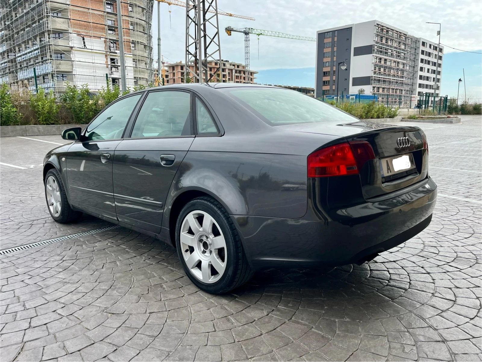 Audi A4 1.9TDI Кожа* Нави* Подгрев* Обслужена, снимка 6 - Автомобили и джипове - 56746639