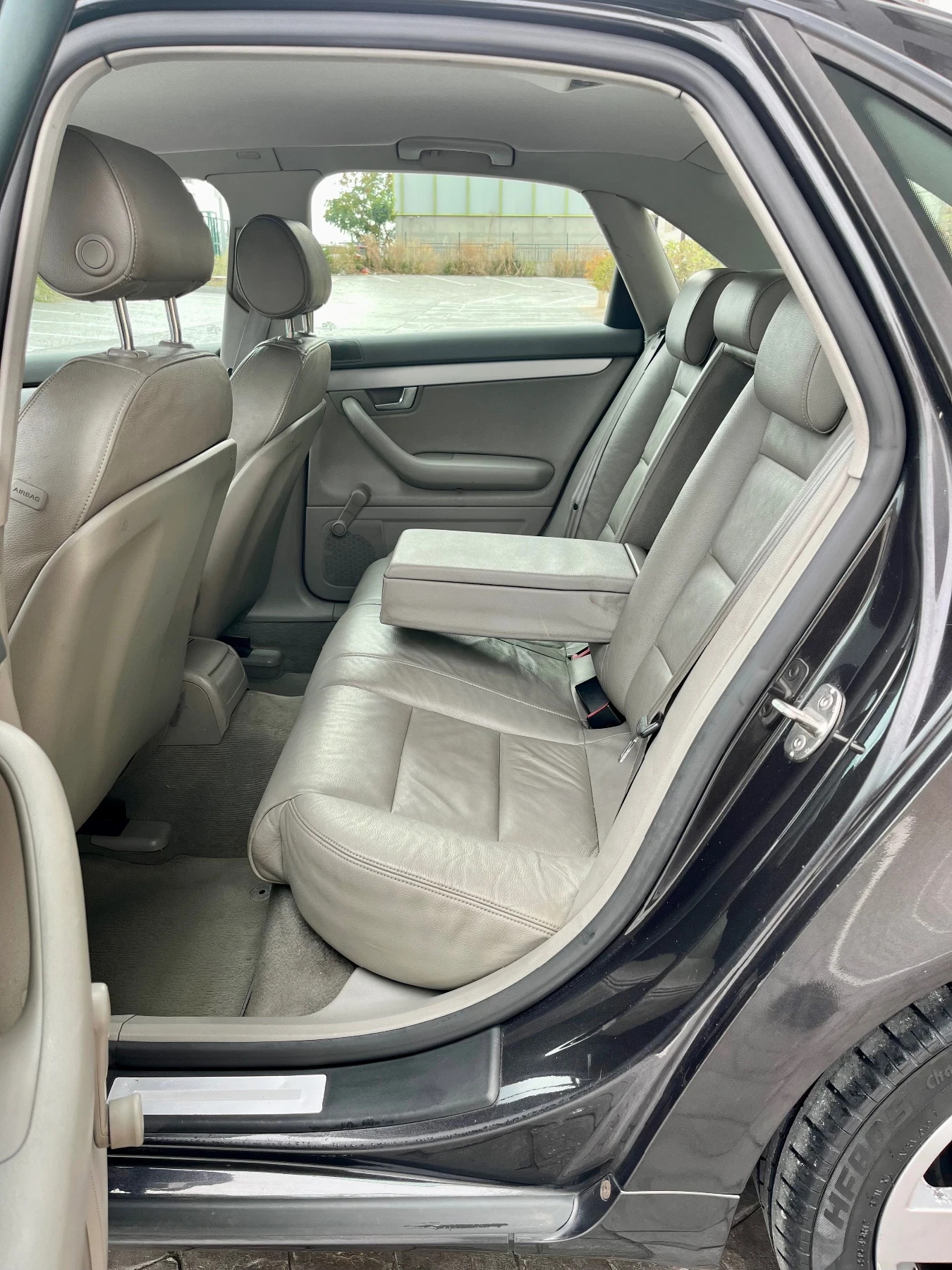 Audi A4 1.9TDI Кожа* Нави* Подгрев* Обслужена, снимка 8 - Автомобили и джипове - 56746639