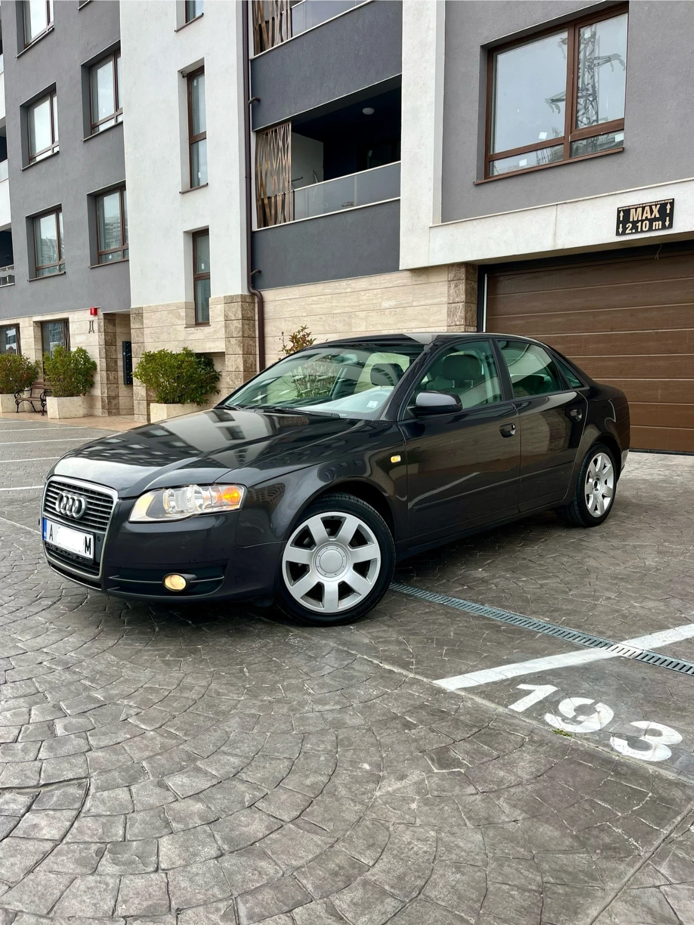 Audi A4 1.9TDI Кожа* Нави* Подгрев* Обслужена, снимка 2 - Автомобили и джипове - 56746639