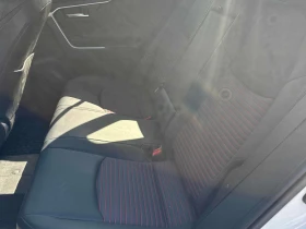Toyota Rav4 * AWD * АВТОКРЕДИТ * ГЛАВНО ПРЕДСТАВИТЕЛСТВО, снимка 16