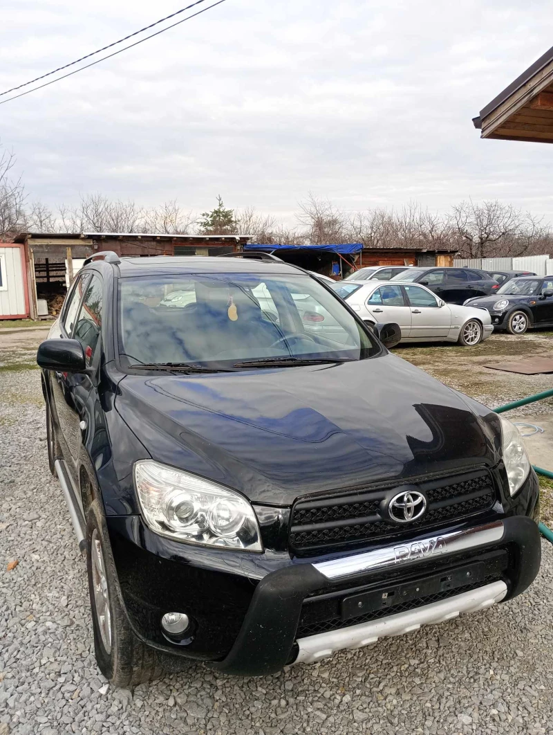 Toyota Rav4 2.0 ръчна, снимка 3 - Автомобили и джипове - 49167282