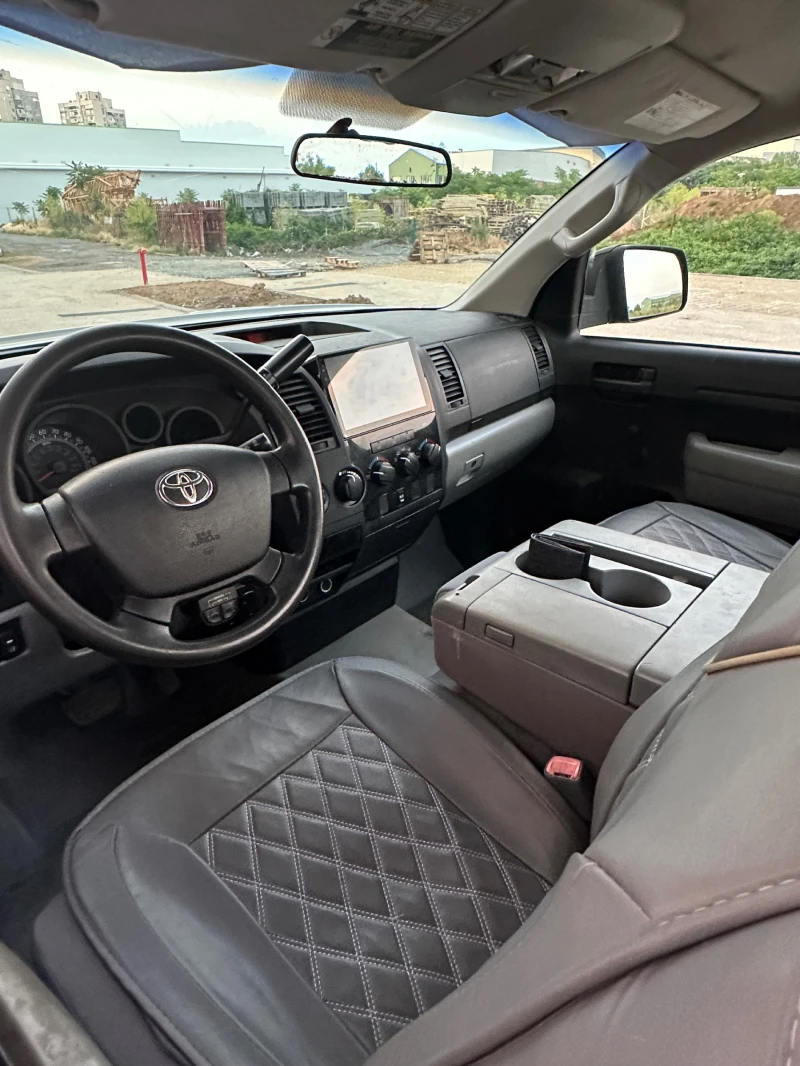 Toyota Tundra I-FORCE V8, снимка 9 - Автомобили и джипове - 52111931