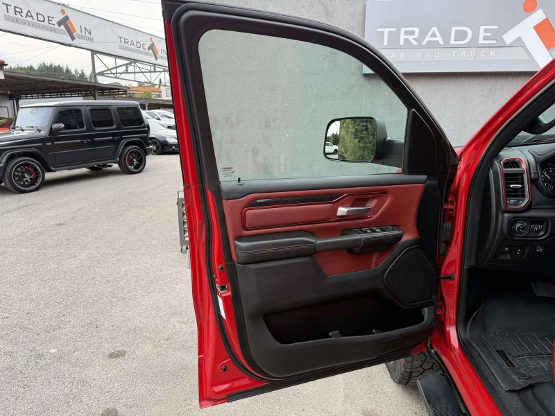 Dodge RAM 1500 5.7L REBEL QUAD CAB, снимка 8 - Автомобили и джипове - 52142311