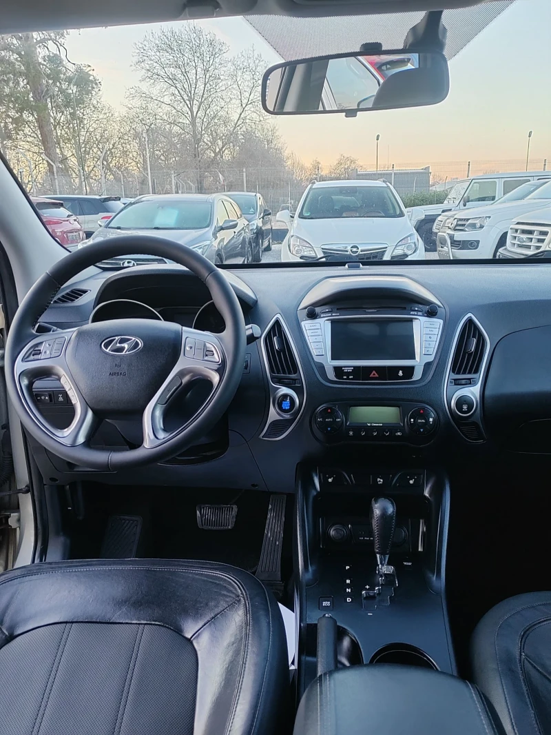 Hyundai IX35 2.0, 184кс. 4х4, снимка 10 - Автомобили и джипове - 52850023