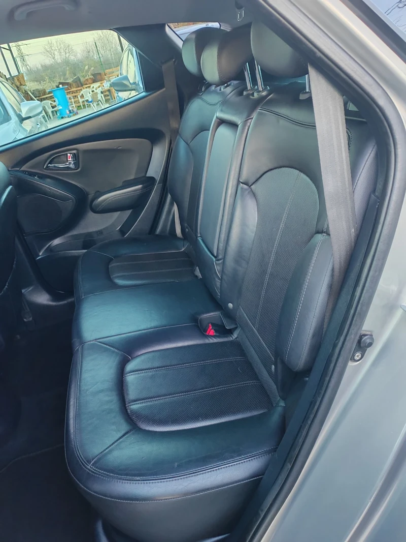 Hyundai IX35 2.0, 184кс. 4х4, снимка 8 - Автомобили и джипове - 52850023