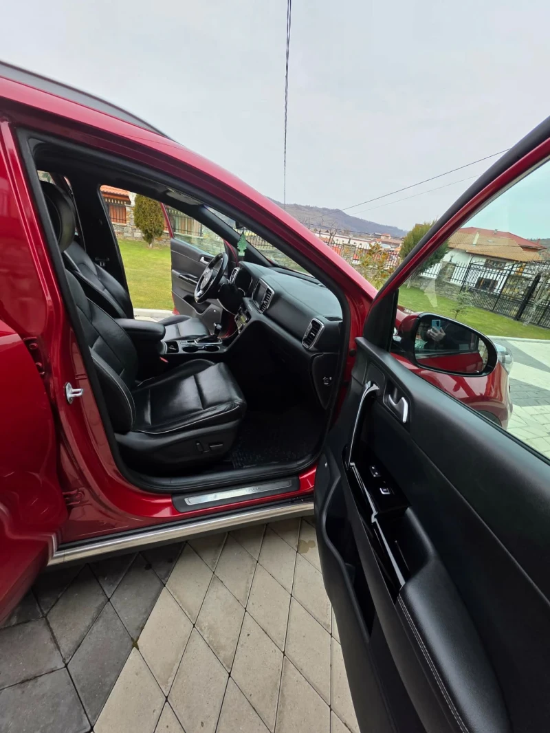 Kia Sportage, снимка 6 - Автомобили и джипове - 53174513