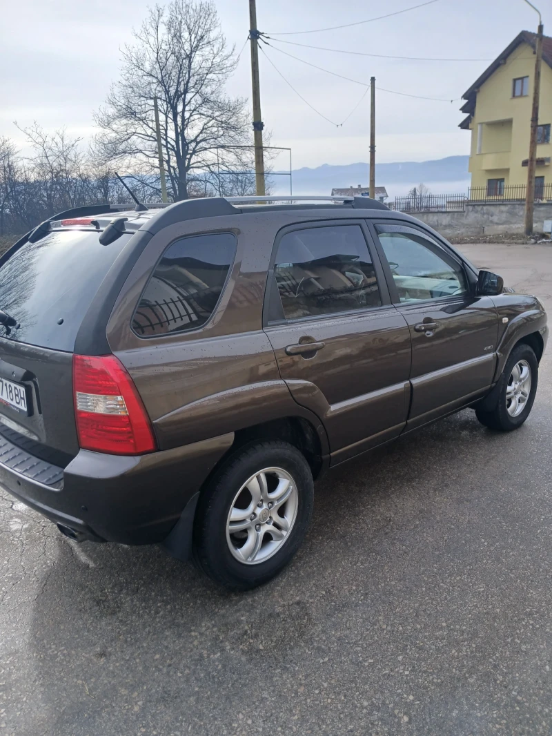 Kia Sportage, снимка 4 - Автомобили и джипове - 53225071