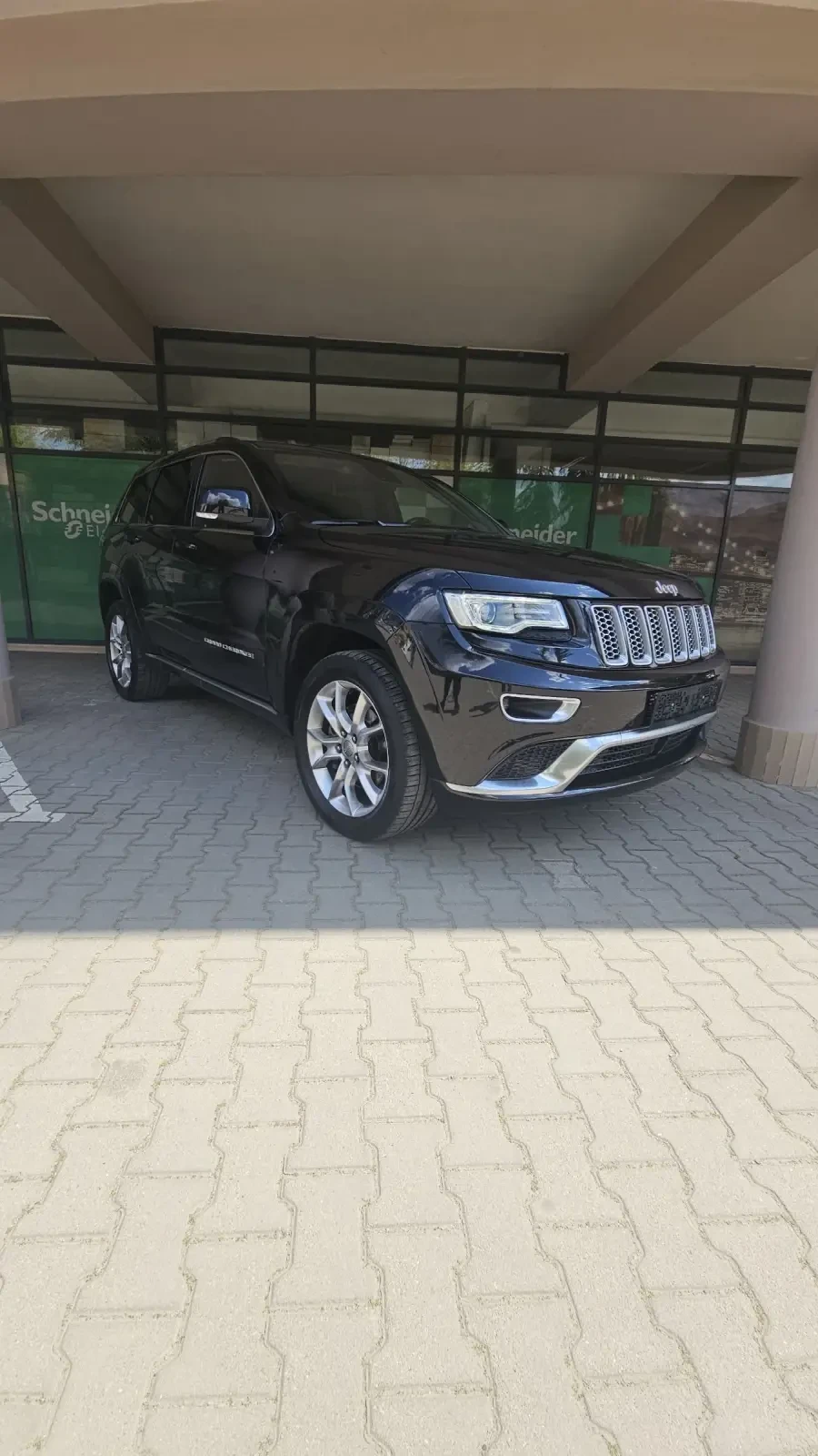 Jeep Grand cherokee 3.0CRDI SUMIIT 2016 - изображение 2