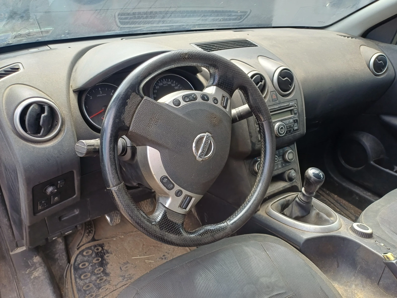 Nissan Qashqai 2.0 150к.с. - изображение 8