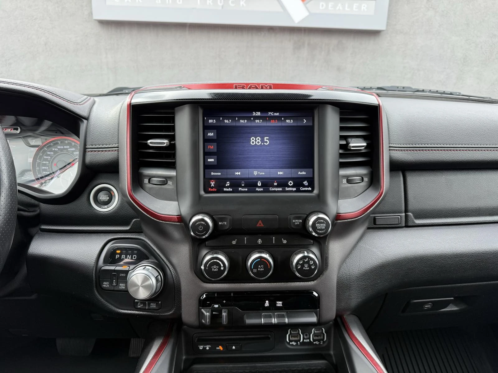 Dodge RAM 1500 5.7L REBEL QUAD CAB | Mobile.bg   14