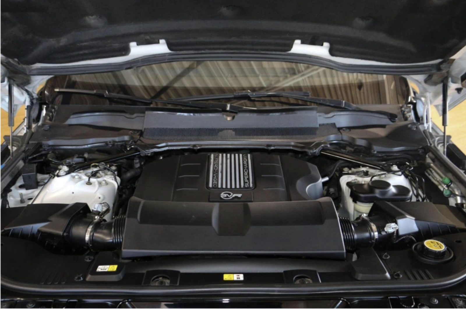 Land Rover Range Rover Sport SVR* MERIDIAN* �����* ������* �����* LANE* ASSIST* | Mobile.bg � ����������� 17